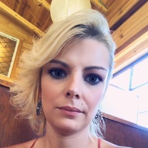 Meet your Posher, Laurel